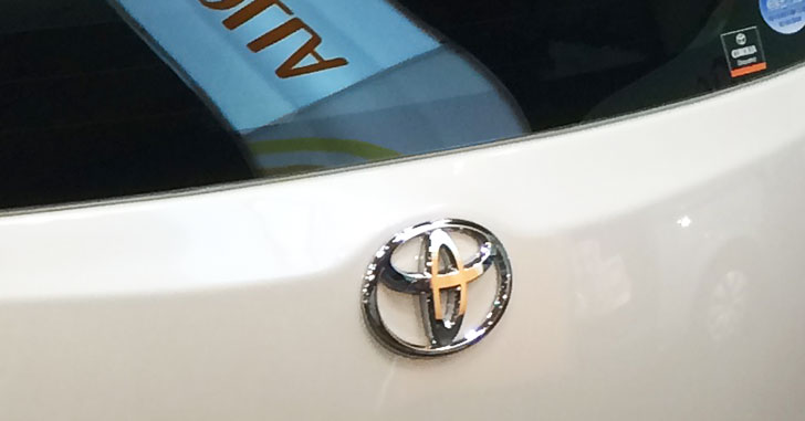 9代目 トヨタ カローラ G 旧型レポート 日本の道路事情にぴったり 保守的なスタイリングを持つ4ドア セダン Cba Nze121 秋ろーの自動車ガイド