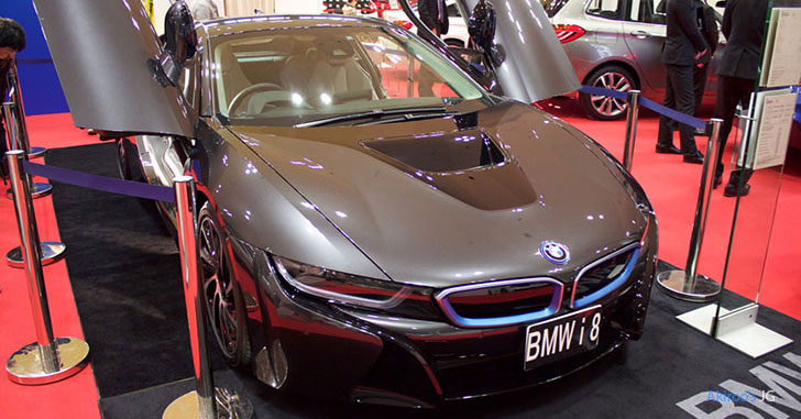 新型 BMW i8【試乗評価】近未来的な外観と、パワフルなプラグイン・ハイブリッドシステム [DLA-2Z15]