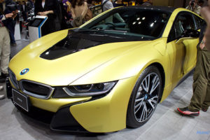 BMW i8 Protonic Frozen Yellowのフロント